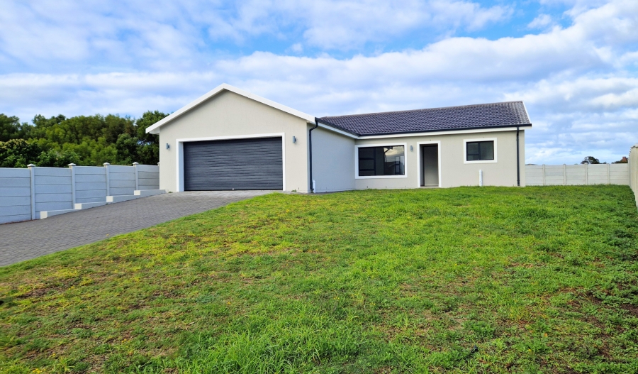 3 Bedroom Property for Sale in Paradise Beach Eastern Cape